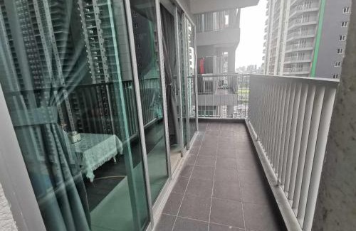 Salak South House | Commercial Aparment Room For Rent In Kuala Lumpur