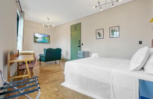 Abernessia Apartment | Commercial Center Wi-Fi Garage Home Office