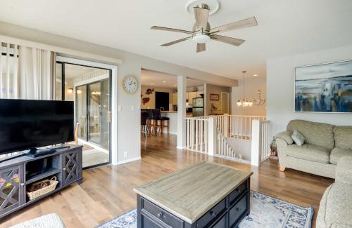 Osage Beach Apartment | Community Pool Lakefront Osage Beach Condo!