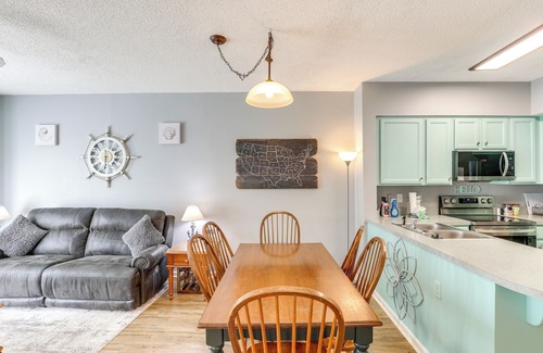 Red Hill Condo | Community Pool & Tennis Court: Myrtle Beach Condo