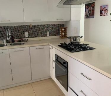 Floridablanca Apartment | Comodo apto tipo club con piscina y sauna