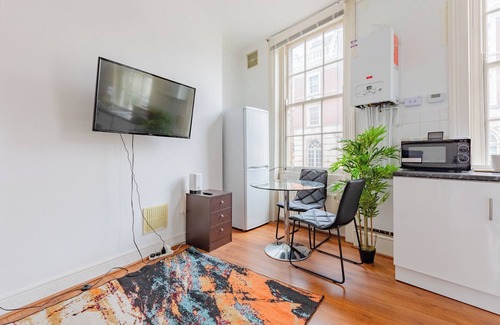 King's Cross Apartment | Compact 1BD Flat in the Heart of London