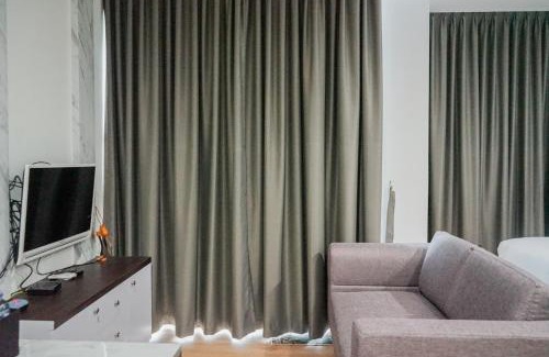 Tangerang Apartment | Compact and Cozy Studio at Brooklyn Alam Sutera Apartment By Travelio