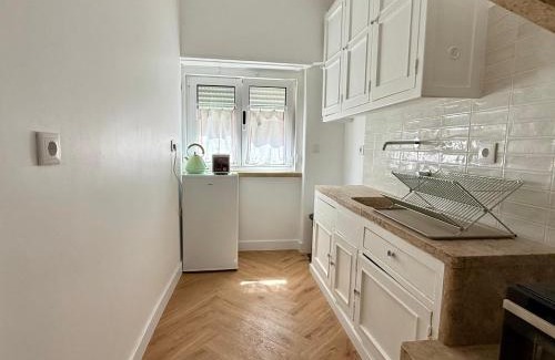 Alto do Pina Apartment | Compact apartment