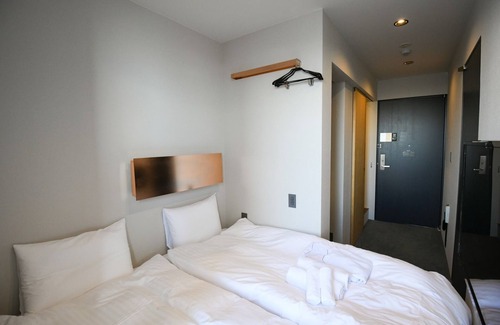 Nagaokakyo Hotel | Compact single shower room No meals eco plan/Nagaokakyo Kyōto
