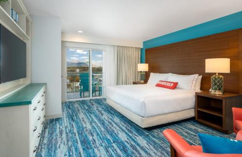Pigeon Forge Hotel | Compass by Margaritaville Hotel Pigeon Forge