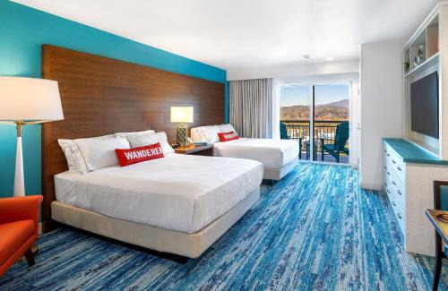 Pigeon Forge Hotel | Compass by Margaritaville Hotel Pigeon Forge