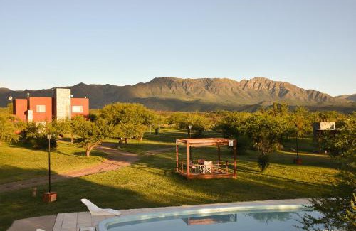Ischilin Cabin | Complejo Portal Uritorco