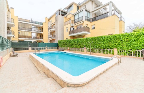 Cunit Apartment | Complete apartment with pool and large balcony
