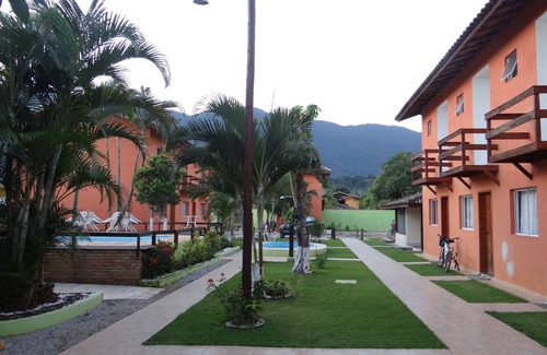 Maresias House | Complete, cozy townhouse in a safe, family-friendly and quiet condominium