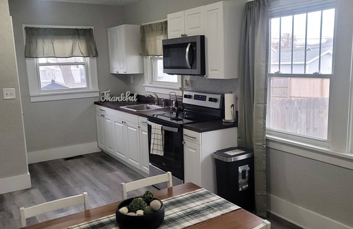 Cedar Rapids - Iowa City House | Completely remodeled house with all the amenities minutes from downtown.