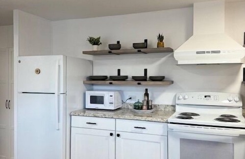Rock Springs House | Completely Renovated 2bed 1 bath with sofa bed
