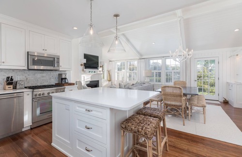 Brant Point House | Completely Renovated Brant Point Vacation Home - Walk To Town & Beach!