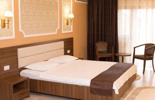 Galati House | Complex Azar