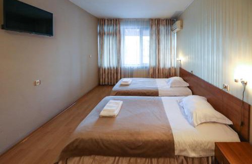 Dubnitsa Hotel | Complex Baroto