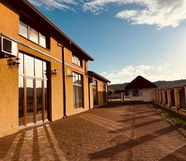 Beriu House | Complex Daniel's