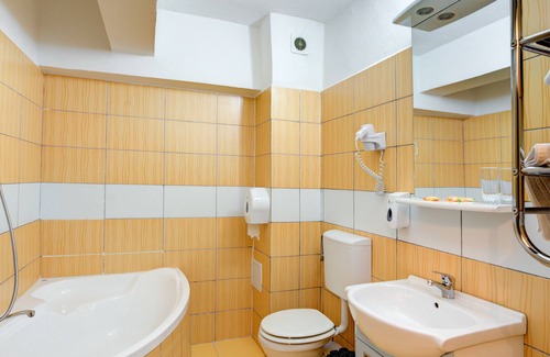 Pitesti Hotel | Complex Turistic Cornul Vanatorului