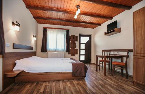 Eremitu Resort | Complex turistic Han Pescaresc