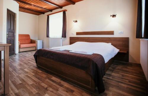 Eremitu Resort | Complex turistic Han Pescaresc