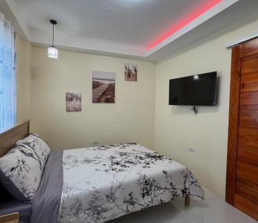 Compostela House | Compostela Guest Room #1 Terrace, Rooftop, Netflix, WiFi
