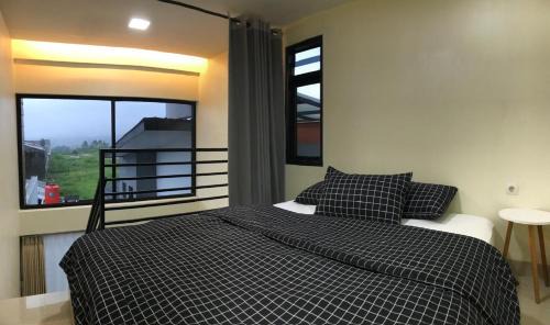 Wonosobo House | Compound holiday home - 1 bedroom - Backyard Loft