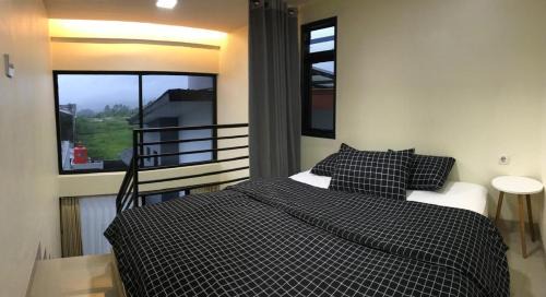Wonosobo House | Compound holiday home - 1 bedroom - Backyard Loft