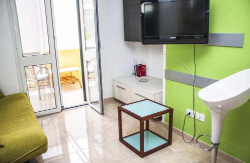 Torre dell'Orso Apartment | Con PISCINA e GARAGE a 300 m da spiaggia e centro