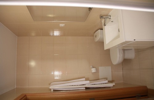Almeida Condo | Conceição's Room