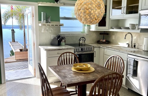 Marathon Apartment | Conch Key Villas #1 If Fun, Fishing and Views are on Your List, Stay Here!