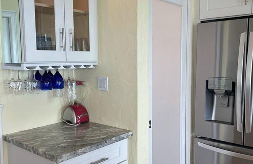Marathon Apartment | Conch Key Villas #2. Fishing, Fun and Awesome Views all at a Great Price!