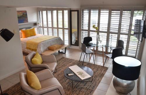 Stellenbosch Central Apartment | Concord Modern Apartment in Stellenbosch