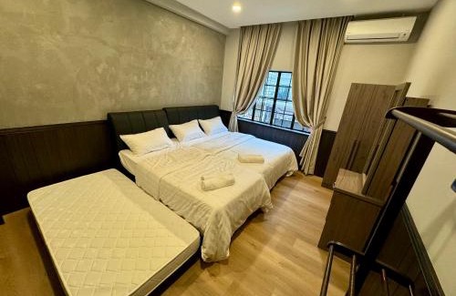 Downtown Kota Kinabalu Hostel | Concrete Jungle Cabin