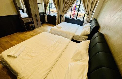Downtown Kota Kinabalu Hostel | Concrete Jungle Cabin