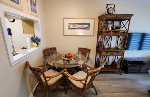 Truman Annex Condo | Condo ∙ 2 bedrooms ∙ 4 guests
