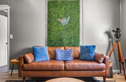 Melbourne Beach Apartment | Condo - 2 min walk to beach
