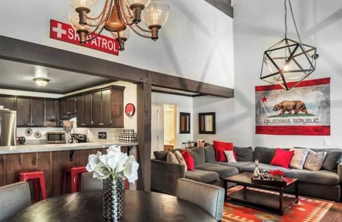 Mammoth Lakes Apartment | Condo 2BR+Loft/2.5BA - Ski Back/Pickleball Courtnn