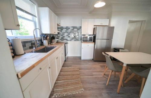 Sylvan Beach House | Condo 3 Historic Oneida Lakefront Sandcastle Way