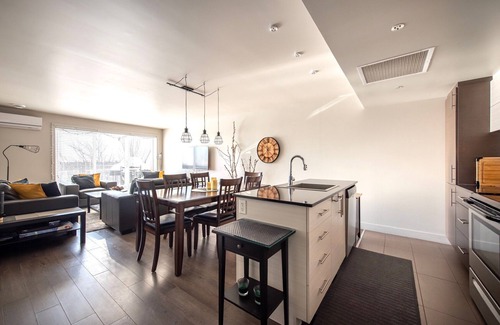 Beaupre Apartment | CONDO 3bed and 2bath with pool and tennis/MONT STE-ANNE Between town and mountains