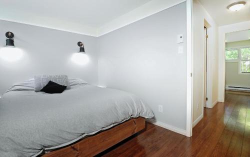 Stoneham Apartment | Condo 49 Chemin de la Corniche by Les Chalets Alpins