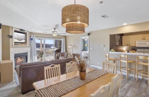 Osage Beach House | Condo at Parkview Bay - Your Lakefront Oasis