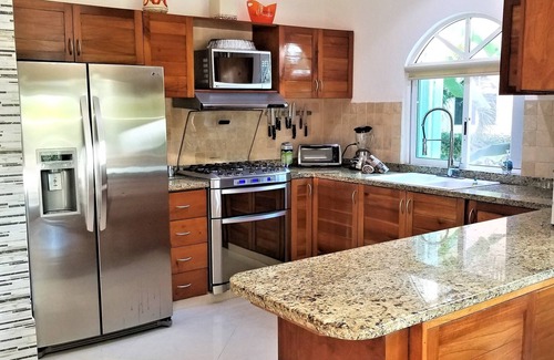 Puerto Aventuras Condo | Condo Bellmare B2 Bedroom Water front lagoon 3 steps to Pool.1 Min.from beach