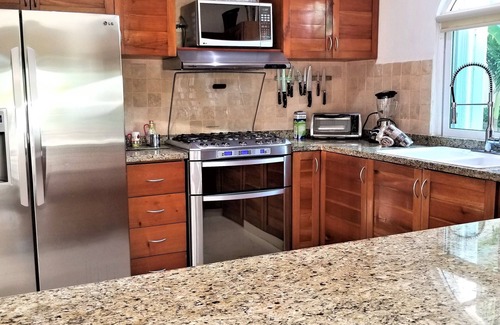 Puerto Aventuras Condo | Condo Bellmare B2 Bedroom Water front lagoon 3 steps to Pool.1 Min.from beach