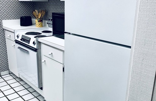 Haines City House | Condo D, kitchen, washer/dryer, sleeps 6
