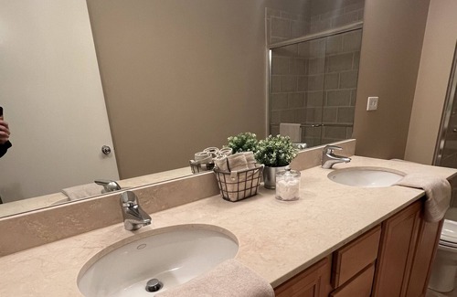 Crossroads Arts District Condo | Condo, Downtown KC. Short walk to tons of restaurants, Streetcar, Union Station