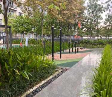 Pelabuhan Klang Apartment | condo for 4 pax at bayuemas klang