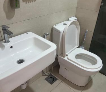 Pelabuhan Klang Apartment | condo for 4 pax at bayuemas klang