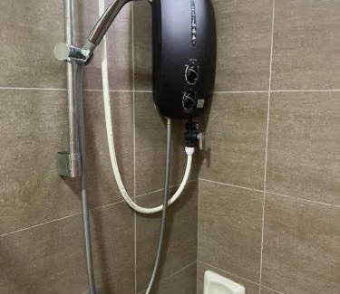 Pelabuhan Klang Apartment | condo for 4 pax at bayuemas klang