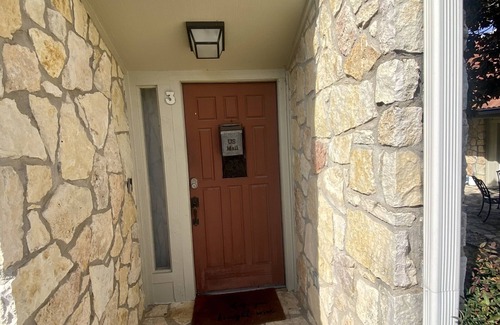 Horseshoe Bay Condo | Condo in HSB-walking distance to resort and LBJ