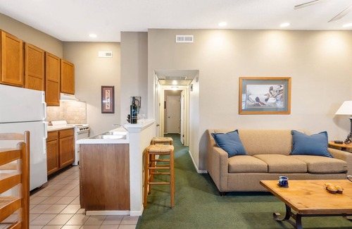 Kimberling City Condo | Condo in Kimberling City-Peaceful Ozark Views-Near Table Rock-Free Attraction Tickets