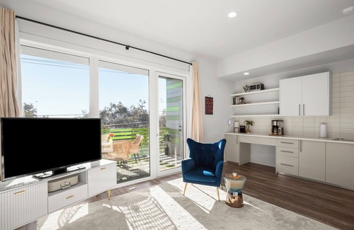 South Manchaca Condo | Condo in Vibrant Austin - 2 Bedroom/1 Bathroom